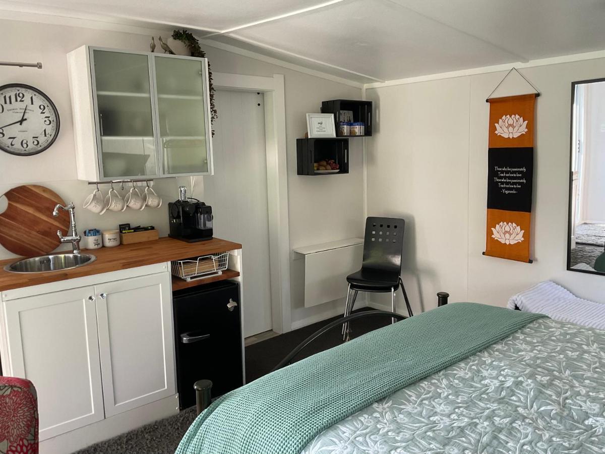 Orange Tree Cottage - Garden Hideaway Уангануй Екстериор снимка